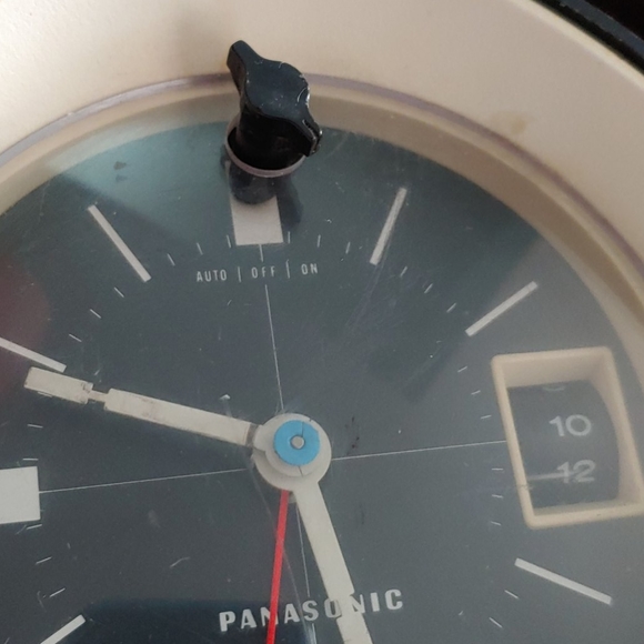 Vintage Panasonic AM Working Clock - Picture 8 of 11
